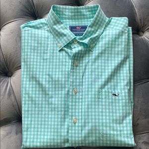 Vineyard vines shirt